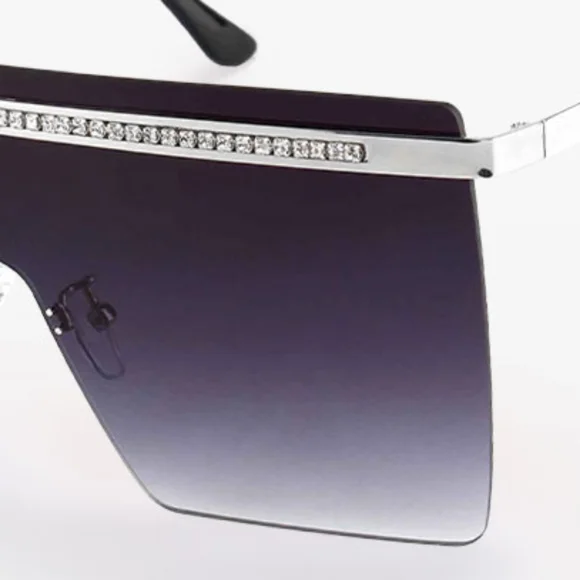 Silver Rhinestone Crystal Edge Black Sunglasses Fashion Statement Accessory - Picture 3 of 4